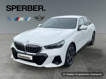 BMW 520i M Sportpaket AHK 19 Zoll Harman Kardon