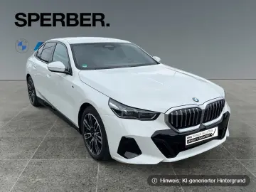 BMW 520i M Sportpaket AHK 19 Zoll Harman Kardon