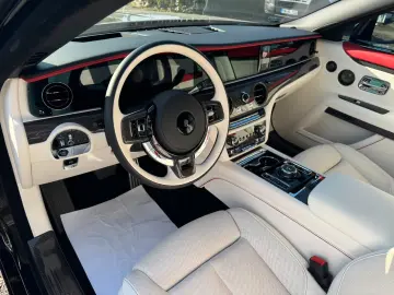 Rolls-Royce Ghost Black Badge