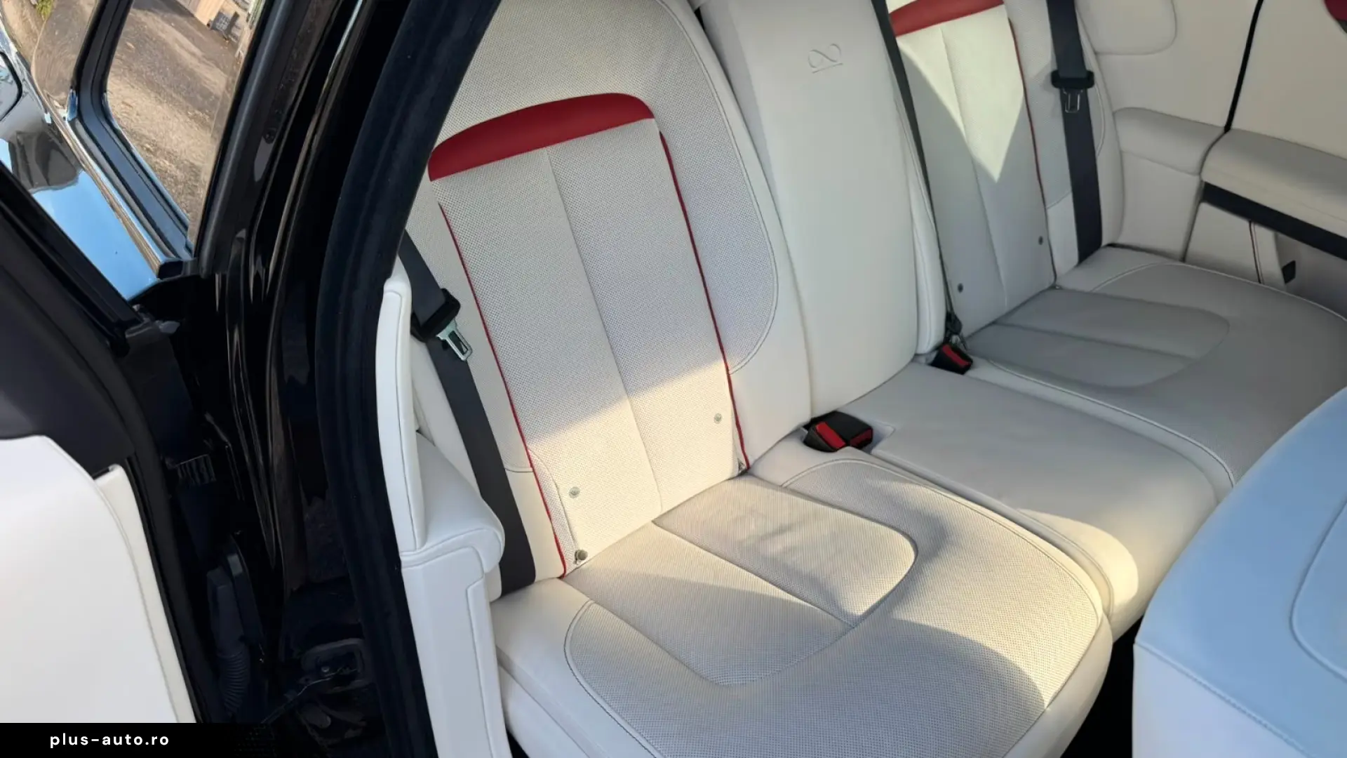 Rolls-Royce Ghost Black Badge