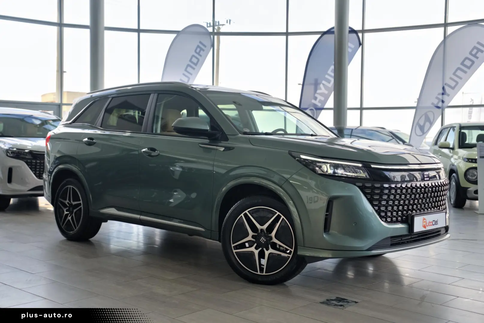DFSK E5 1.5 2WD 174CP PHEV 7 locuri