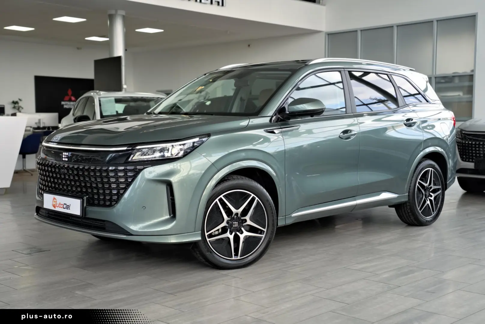 DFSK E5 1.5 2WD 174CP PHEV 7 locuri