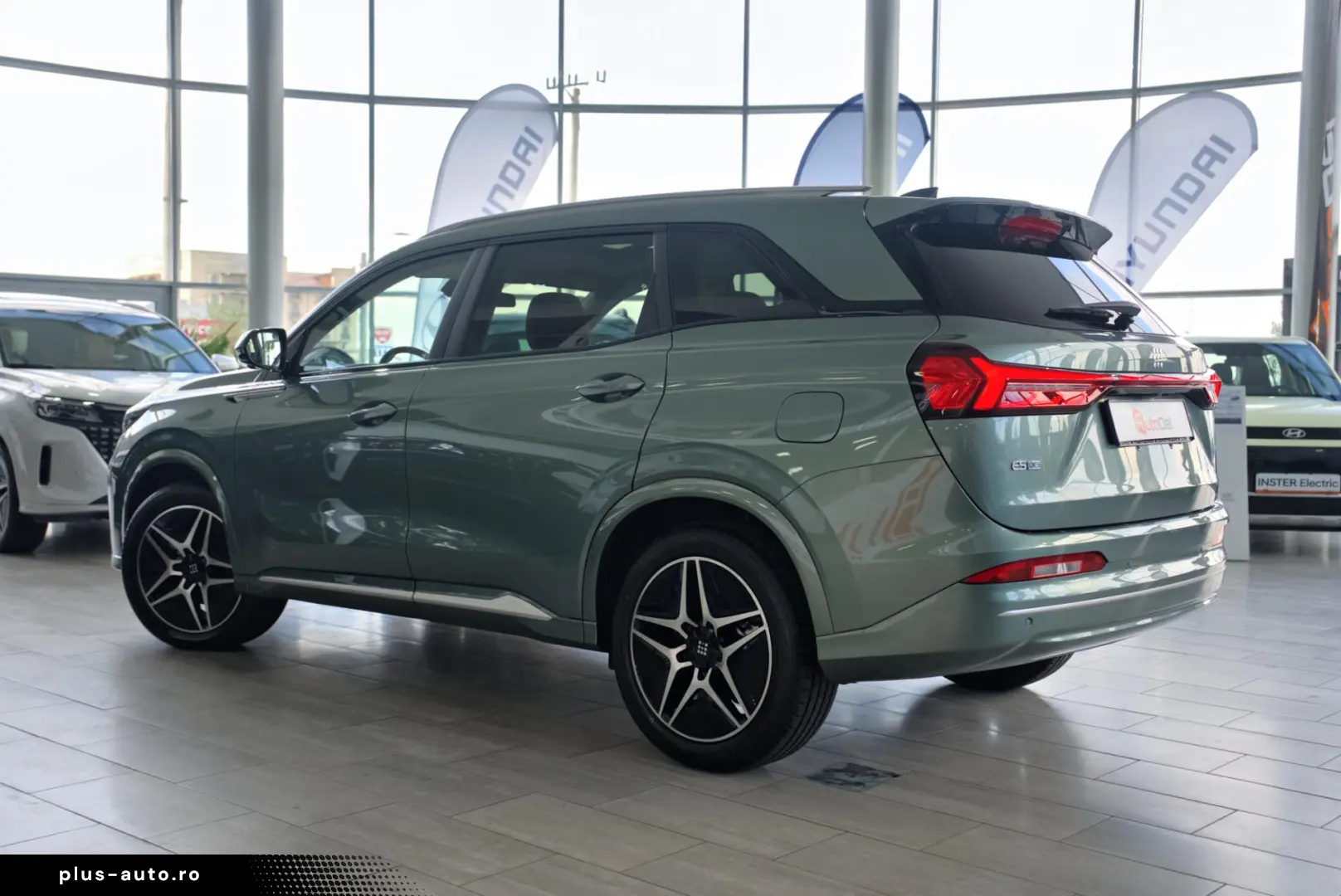 DFSK E5 1.5 2WD 174CP PHEV 7 locuri