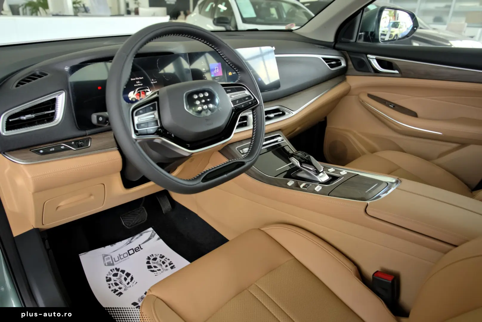 DFSK E5 1.5 2WD 174CP PHEV 7 locuri