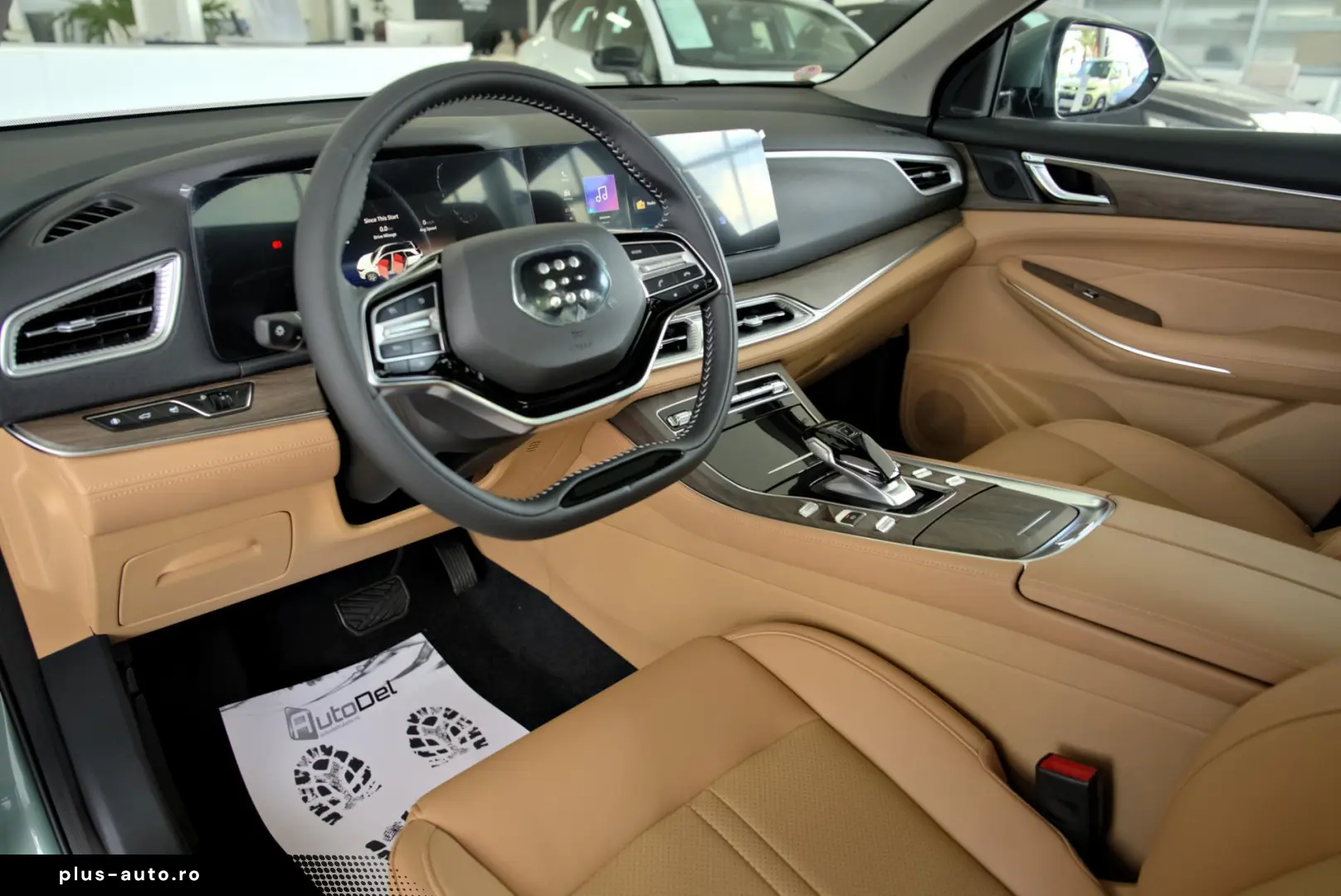 DFSK E5 1.5 2WD 174CP PHEV 7 locuri