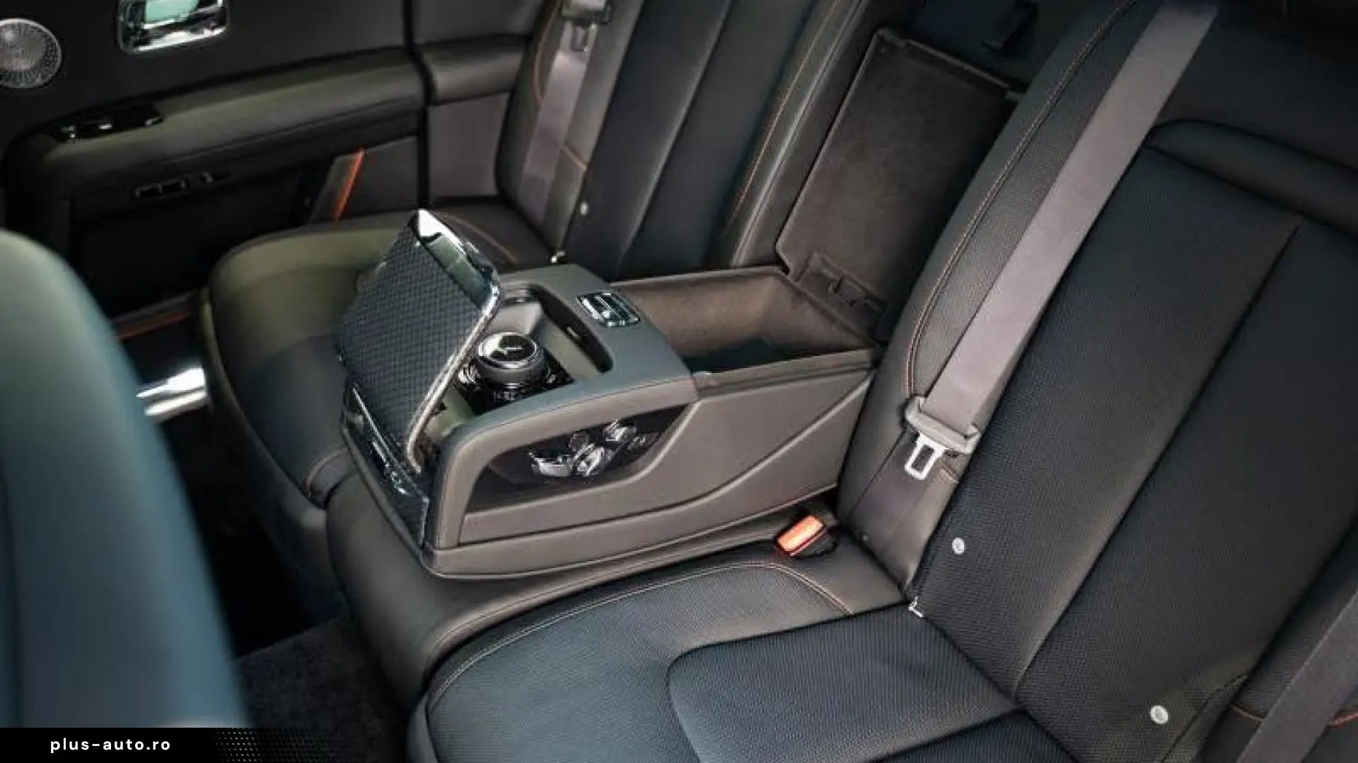 Rolls-Royce Ghost Black Badge