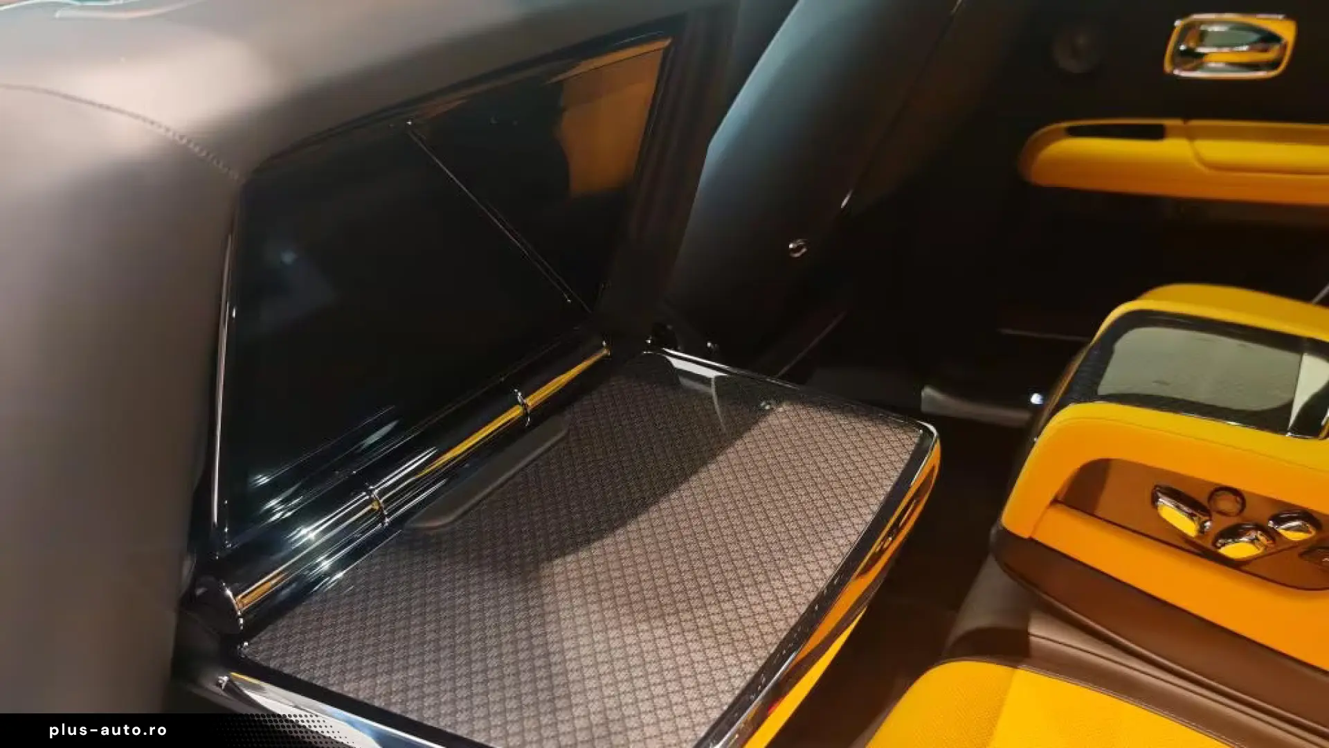 Rolls-Royce Ghost Black Badge