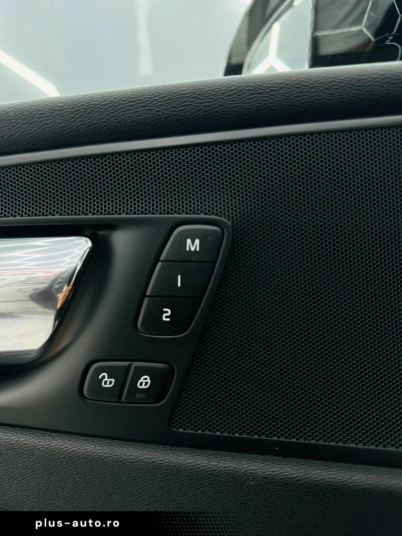VOLVO XC60 2019 2.0D E6 4x4 Garantie 12 Luni Rate Avans 0 Do