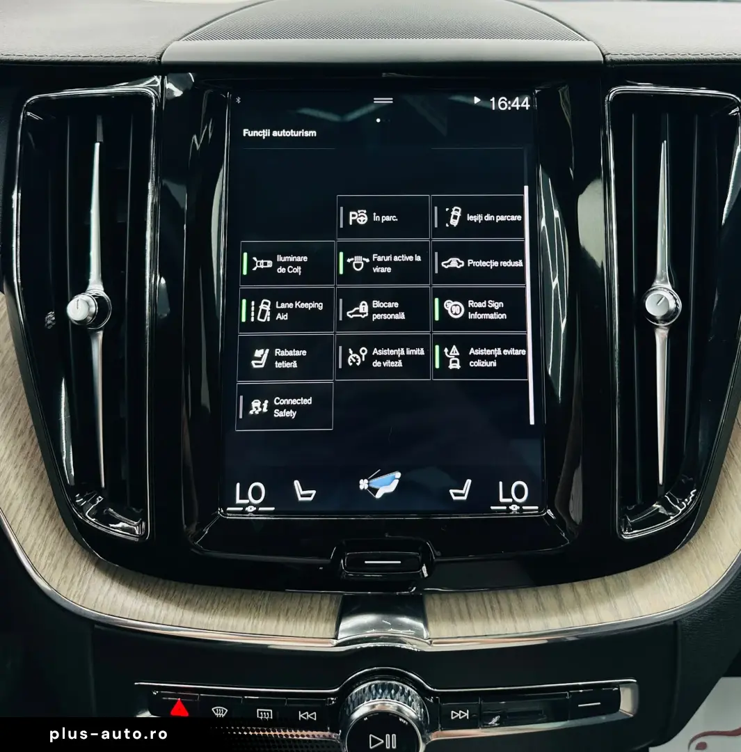 VOLVO XC60 2019 2.0D E6 4x4 Garantie 12 Luni Rate Avans 0 Do