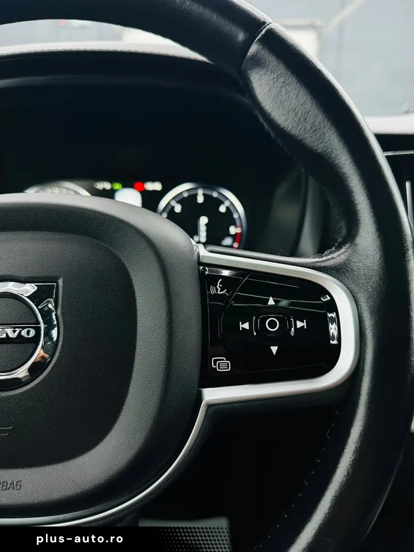 VOLVO XC60 2019 2.0D E6 4x4 Garantie 12 Luni Rate Avans 0 Do