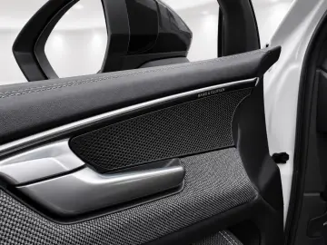 AUDI A6 Quattro Edition1 S-Line 360Camera HuD Pano B&O