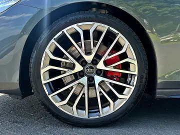 AUDI A6 Limousine TFSI Quattro S-Line Matrix 360Camera Pano