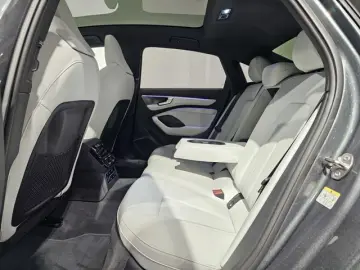 AUDI A6 Limousine e Hybrid S-Line Exclusive Soft Pano