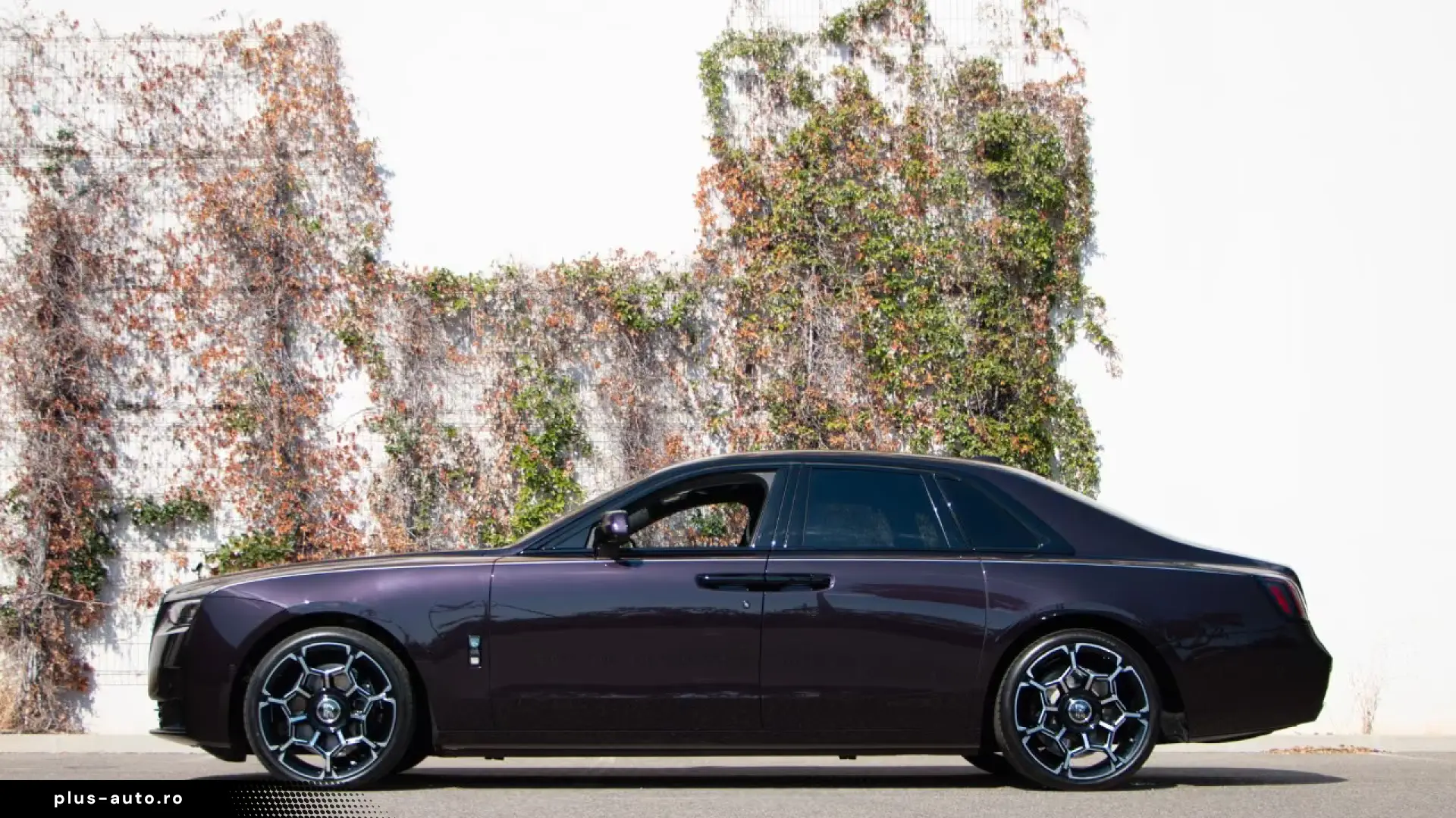 Rolls-Royce Black Badge Ghost