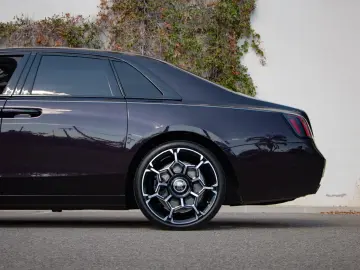Rolls-Royce Black Badge Ghost