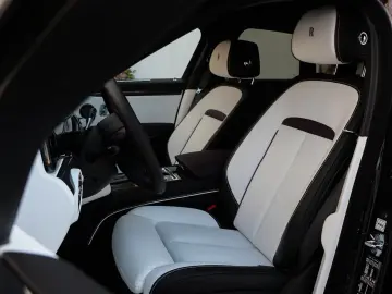 Rolls-Royce Black Badge Ghost