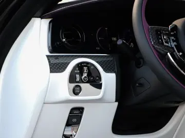 Rolls-Royce Black Badge Ghost