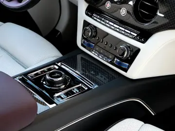 Rolls-Royce Black Badge Ghost