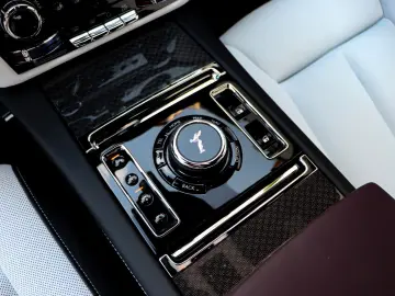 Rolls-Royce Black Badge Ghost