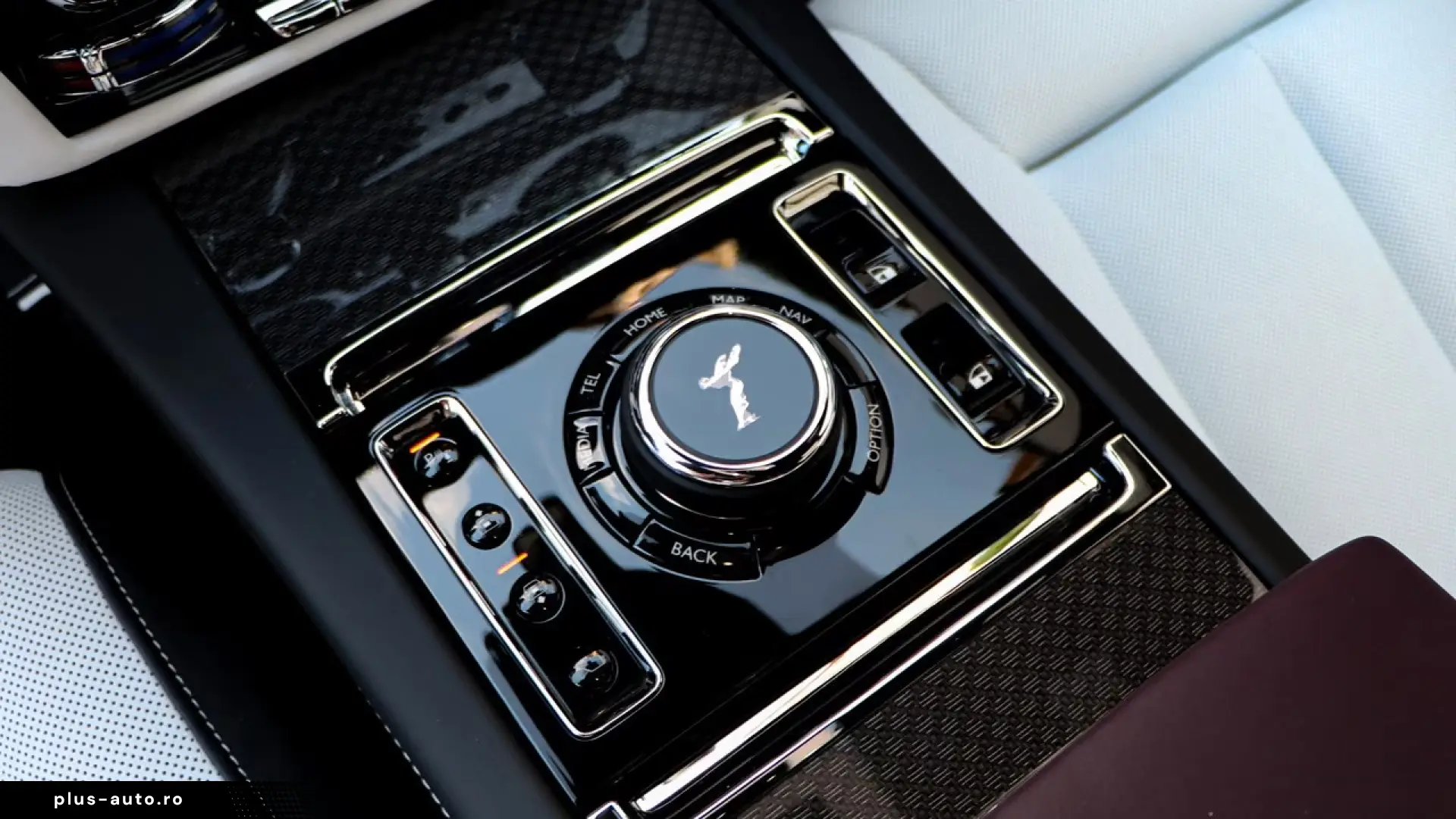 Rolls-Royce Black Badge Ghost