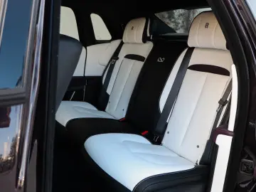 Rolls-Royce Black Badge Ghost