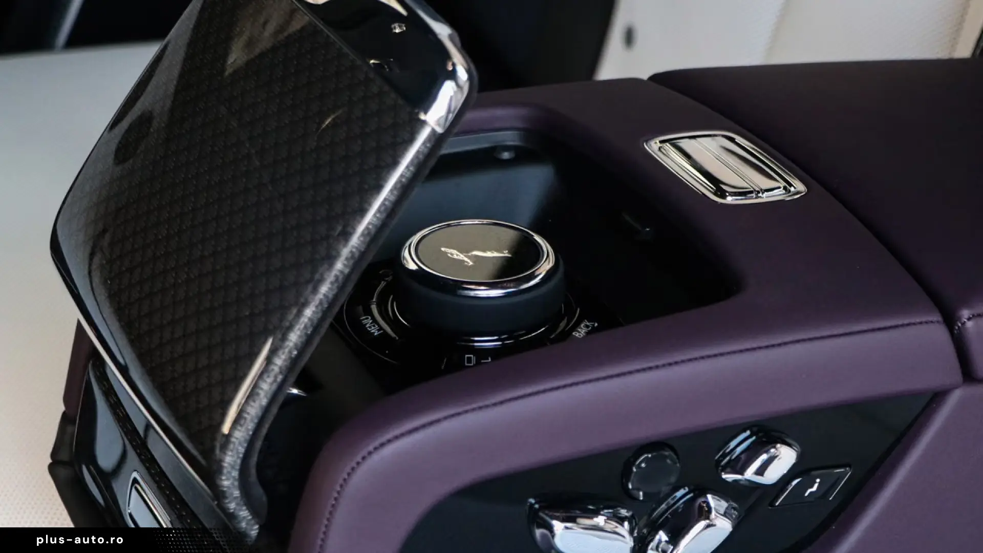 Rolls-Royce Black Badge Ghost