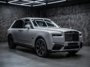 Rolls-Royce Cullinan SERIES II BESPOKE SHOOTING REAR MY2026