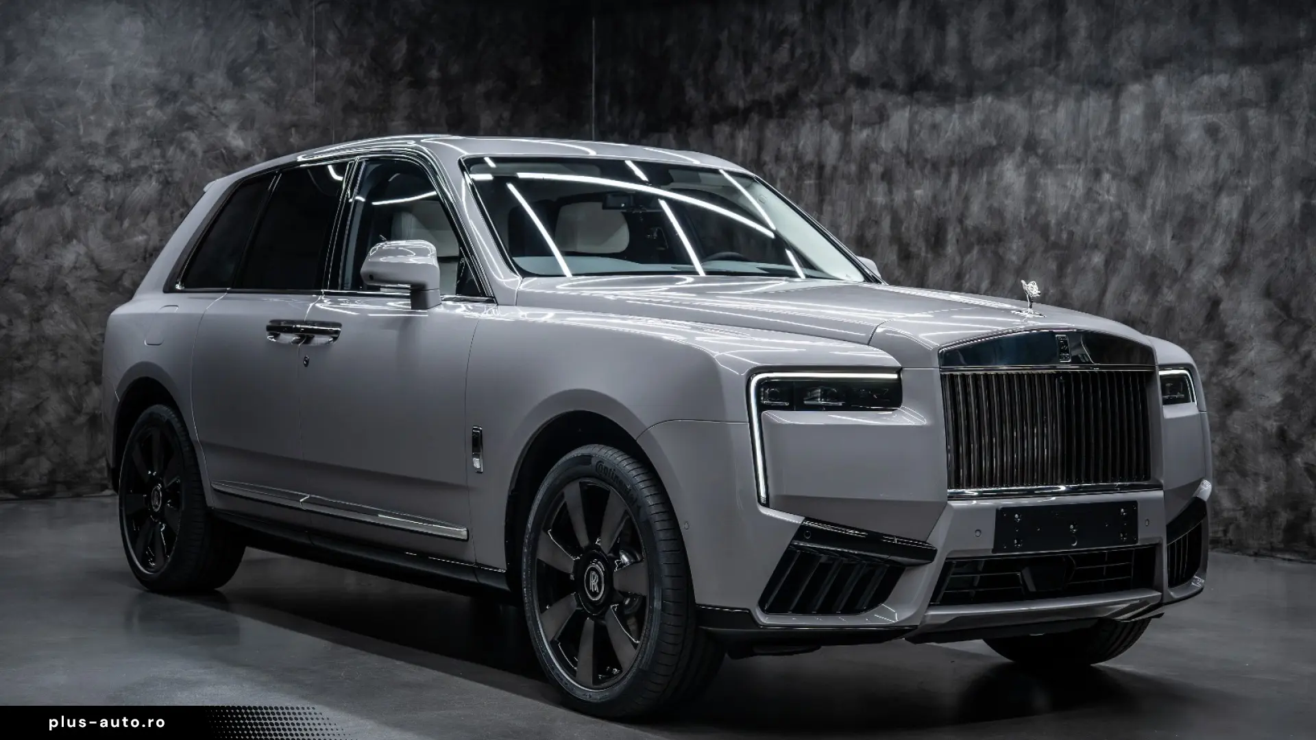Rolls-Royce Cullinan SERIES II BESPOKE SHOOTING REAR MY2026