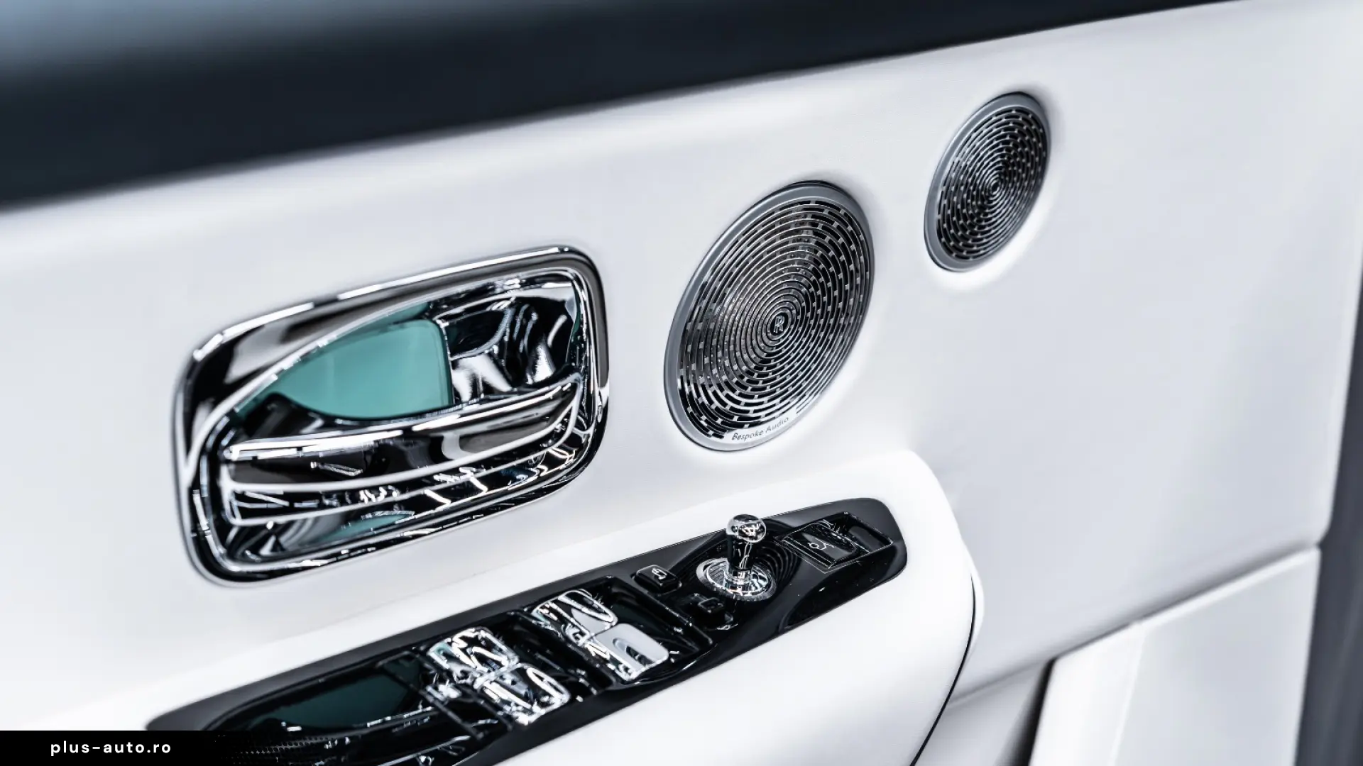 Rolls-Royce Cullinan SERIES II BESPOKE SHOOTING REAR MY2026