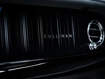 Rolls-Royce Cullinan SERIES II BESPOKE SHOOTING REAR MY2026