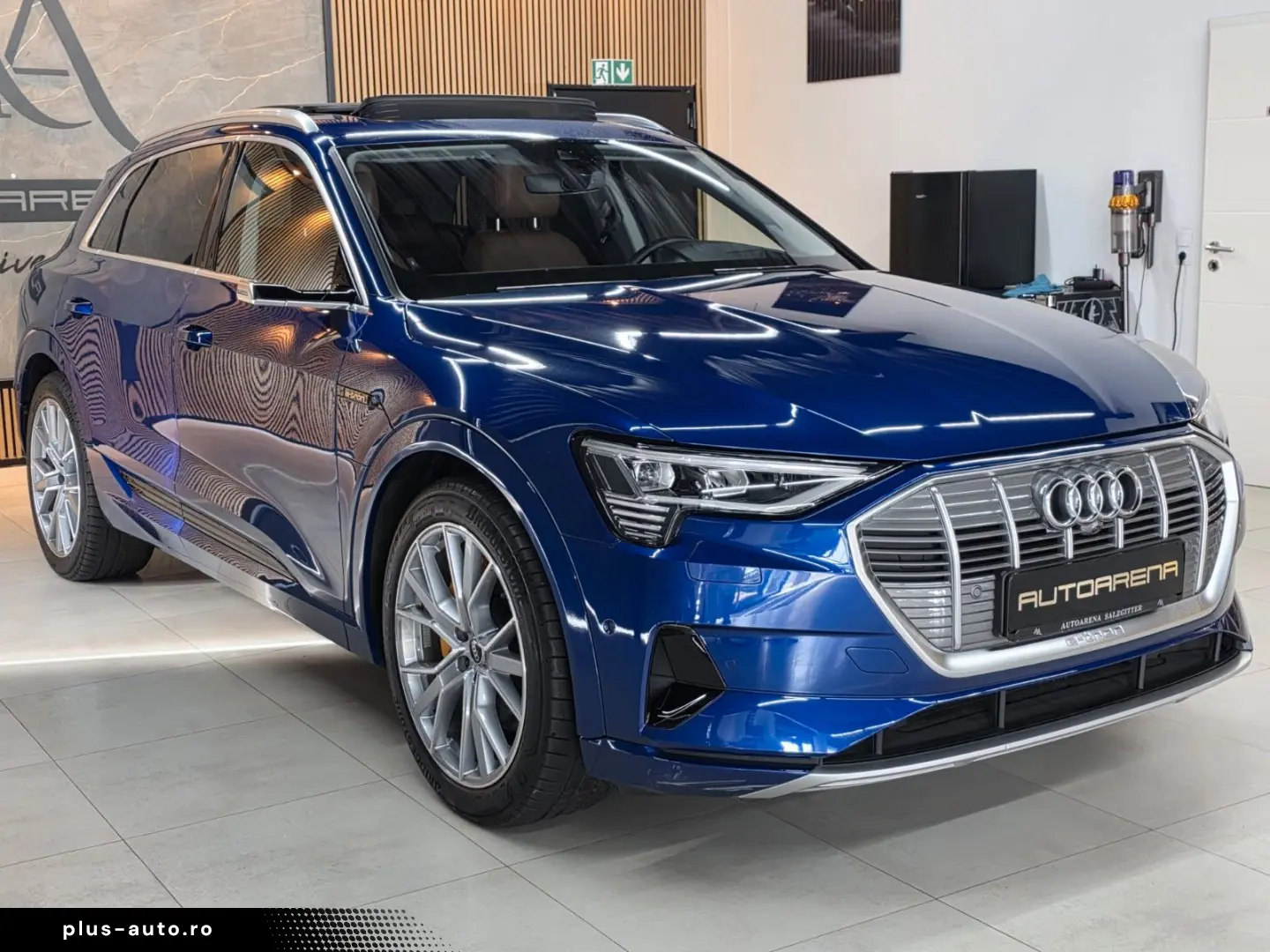 AUDI E-tron 55 Quattro