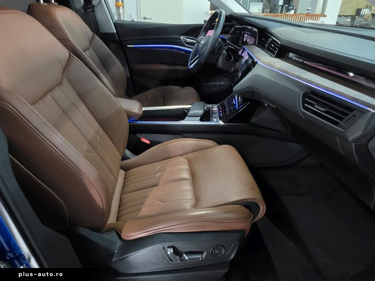 AUDI E-tron 55 Quattro
