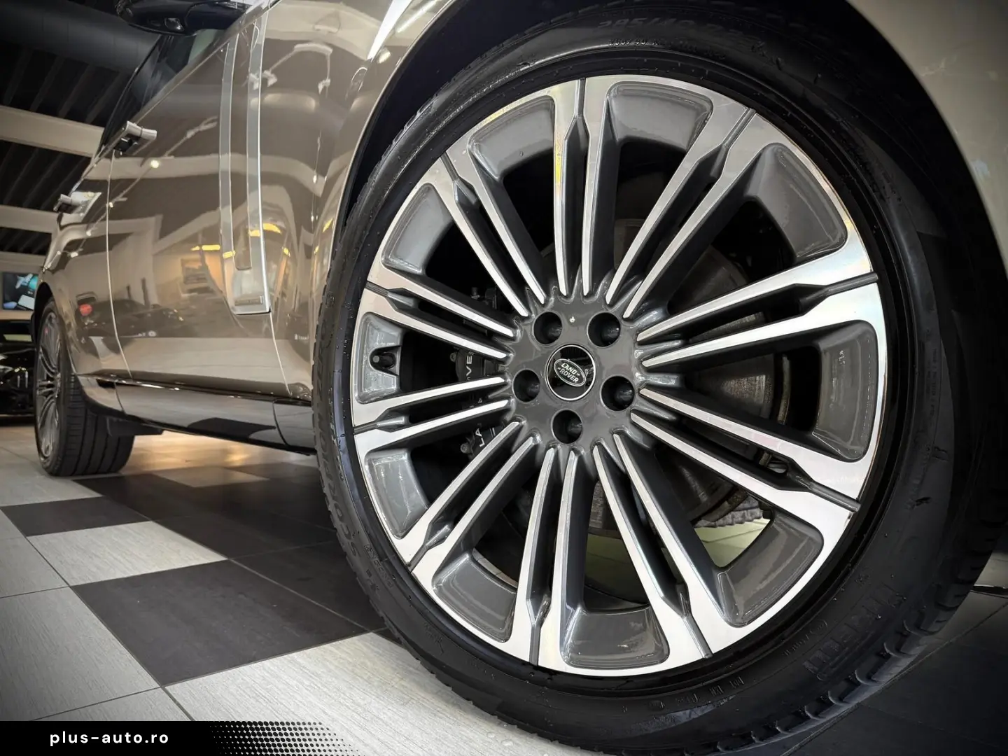 LAND ROVER Range Rover Autobiography