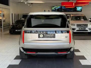 LAND ROVER Range Rover Autobiography