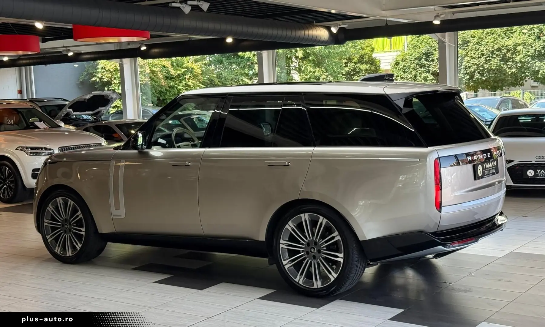 LAND ROVER Range Rover Autobiography