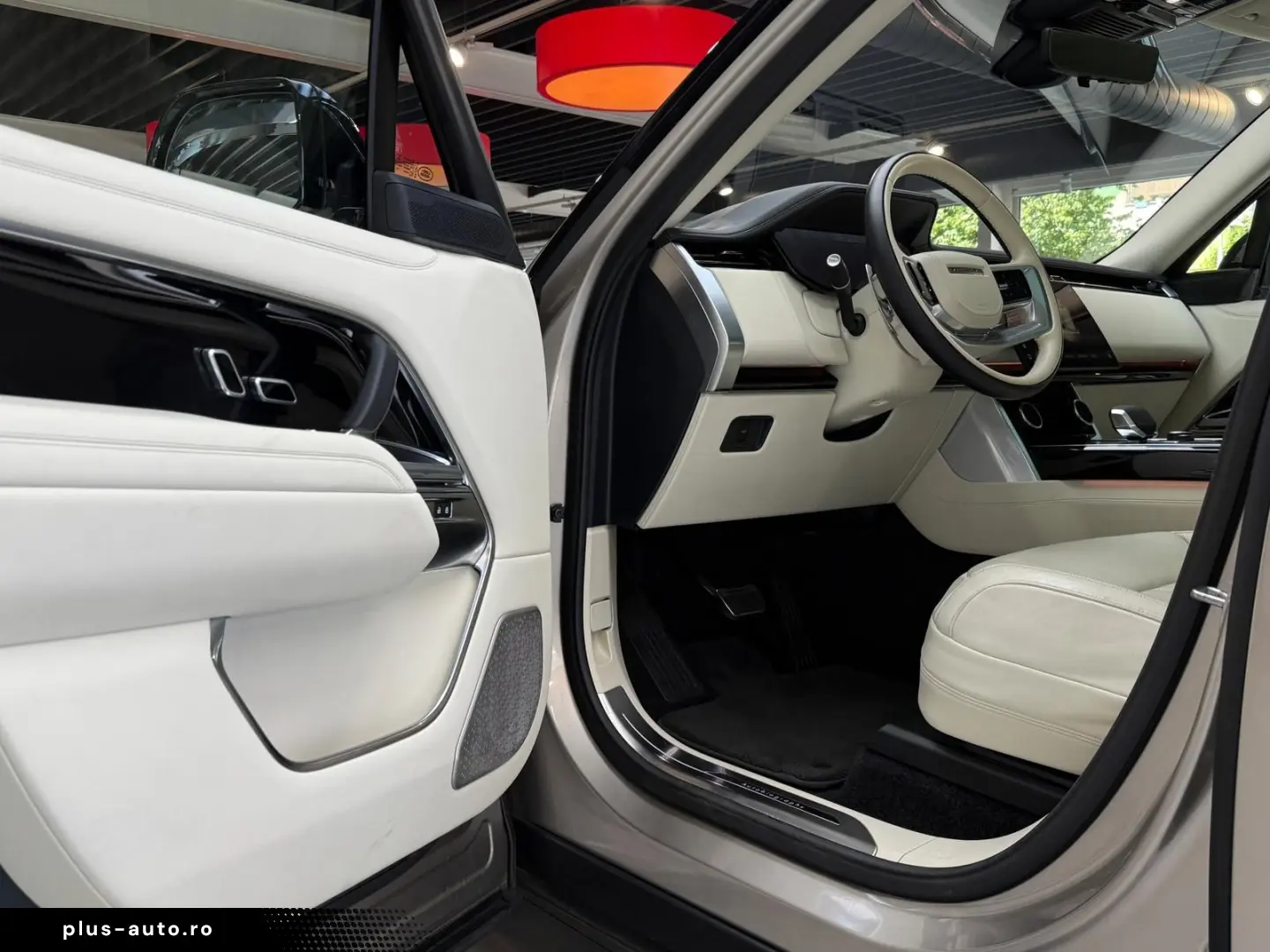 LAND ROVER Range Rover Autobiography