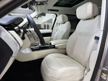 LAND ROVER Range Rover Autobiography