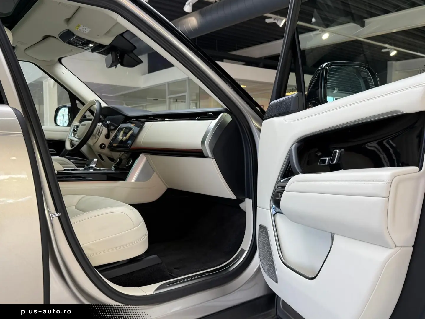 LAND ROVER Range Rover Autobiography