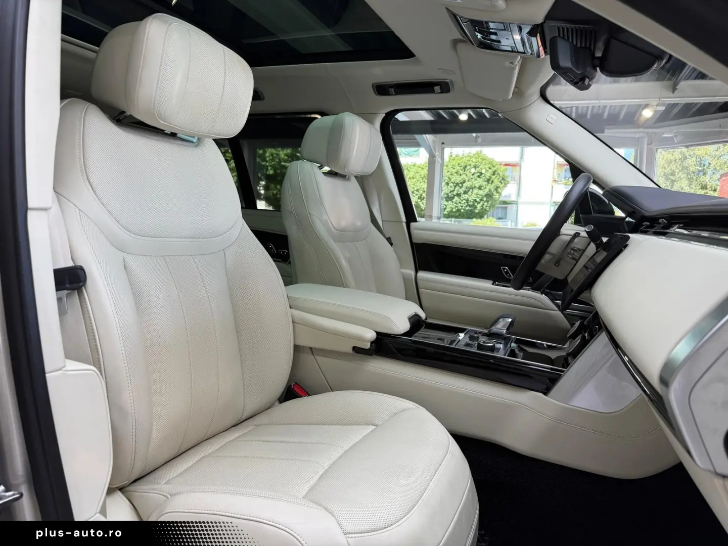 LAND ROVER Range Rover Autobiography