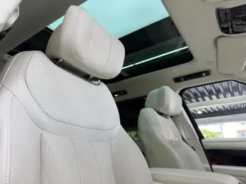 LAND ROVER Range Rover Autobiography