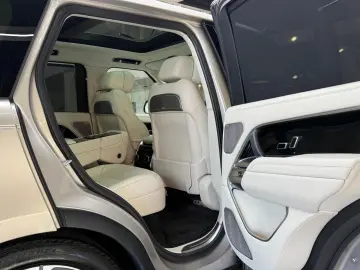 LAND ROVER Range Rover Autobiography