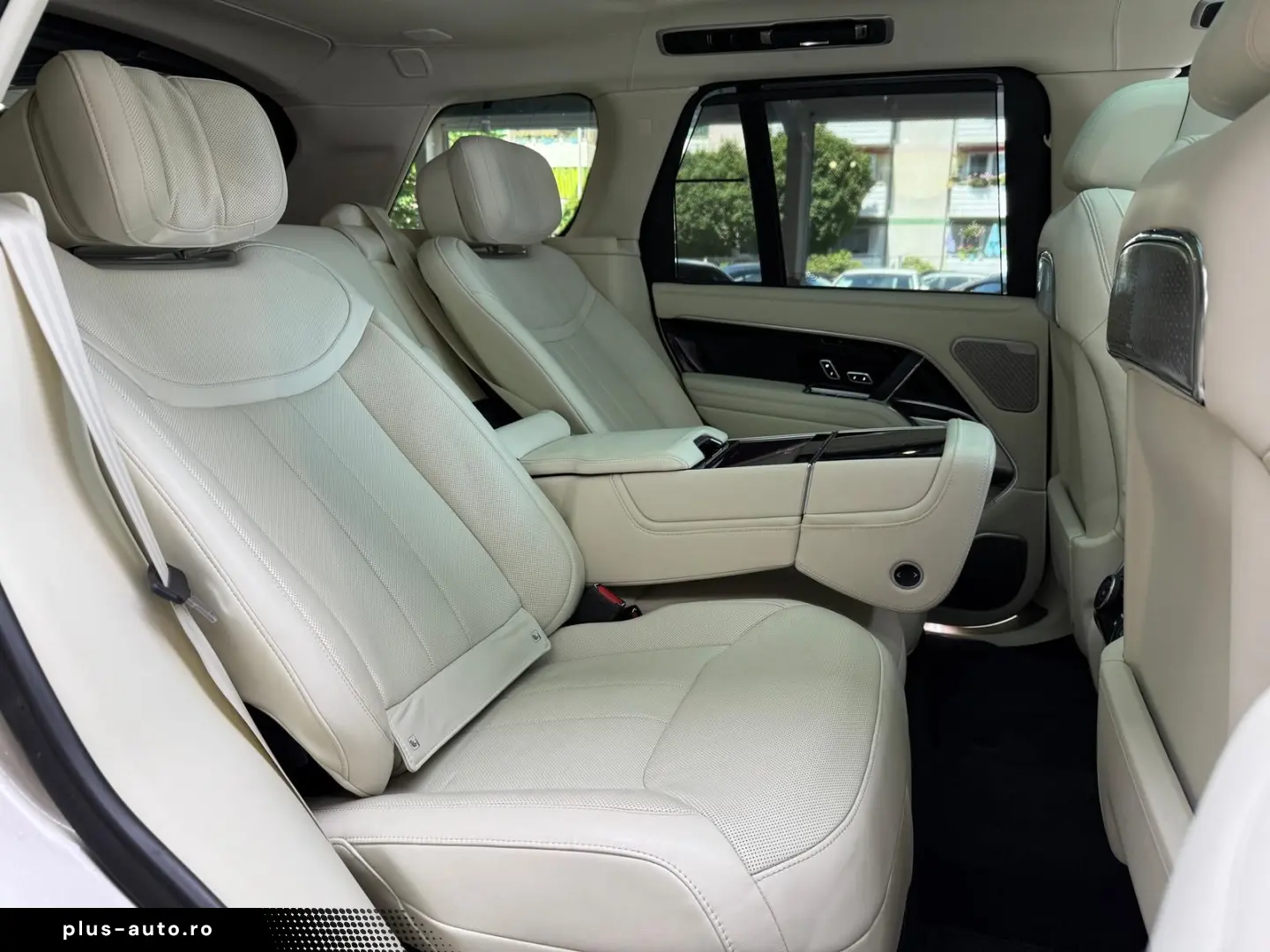 LAND ROVER Range Rover Autobiography