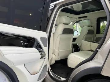 LAND ROVER Range Rover Autobiography