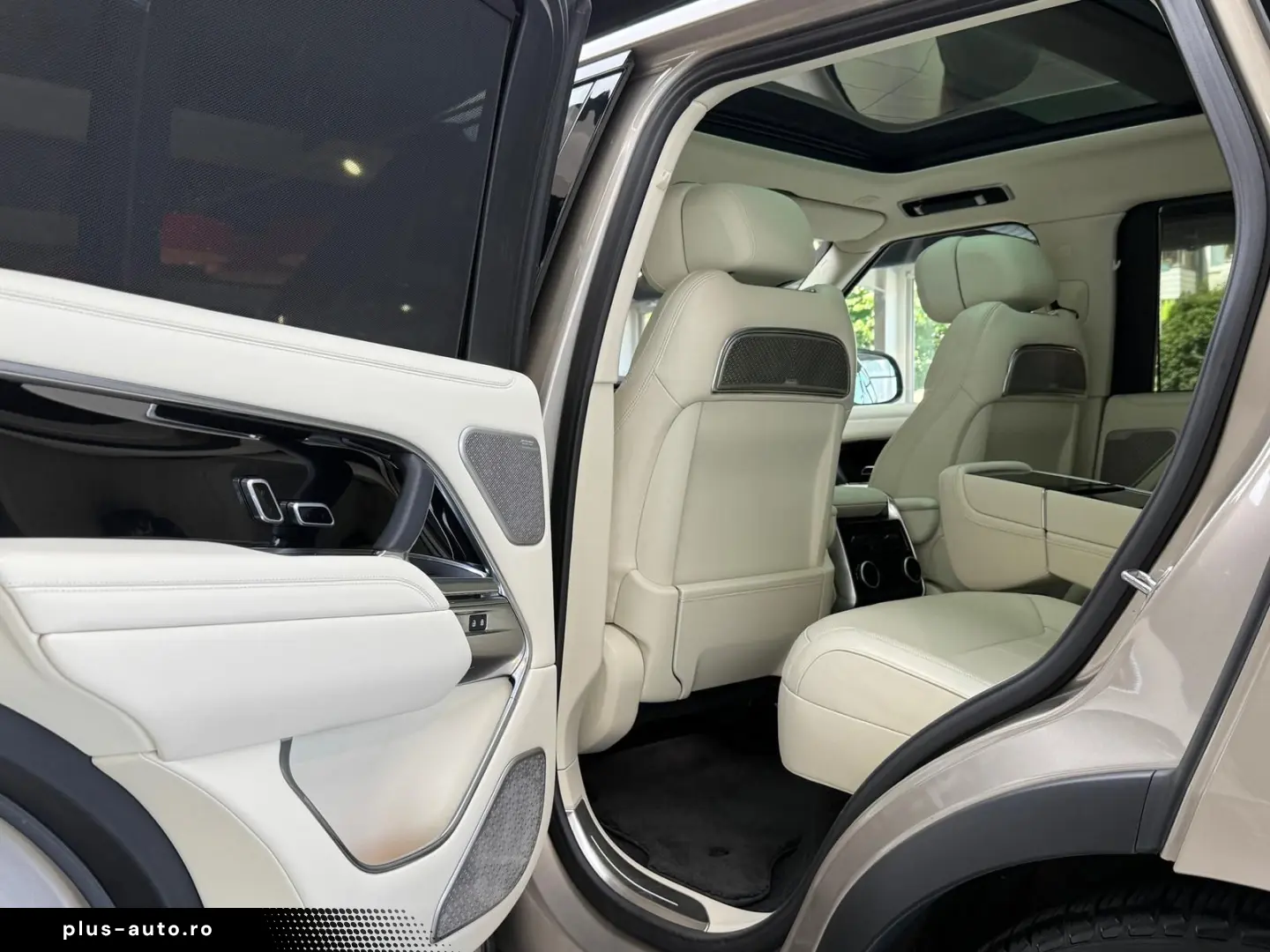 LAND ROVER Range Rover Autobiography