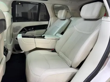LAND ROVER Range Rover Autobiography