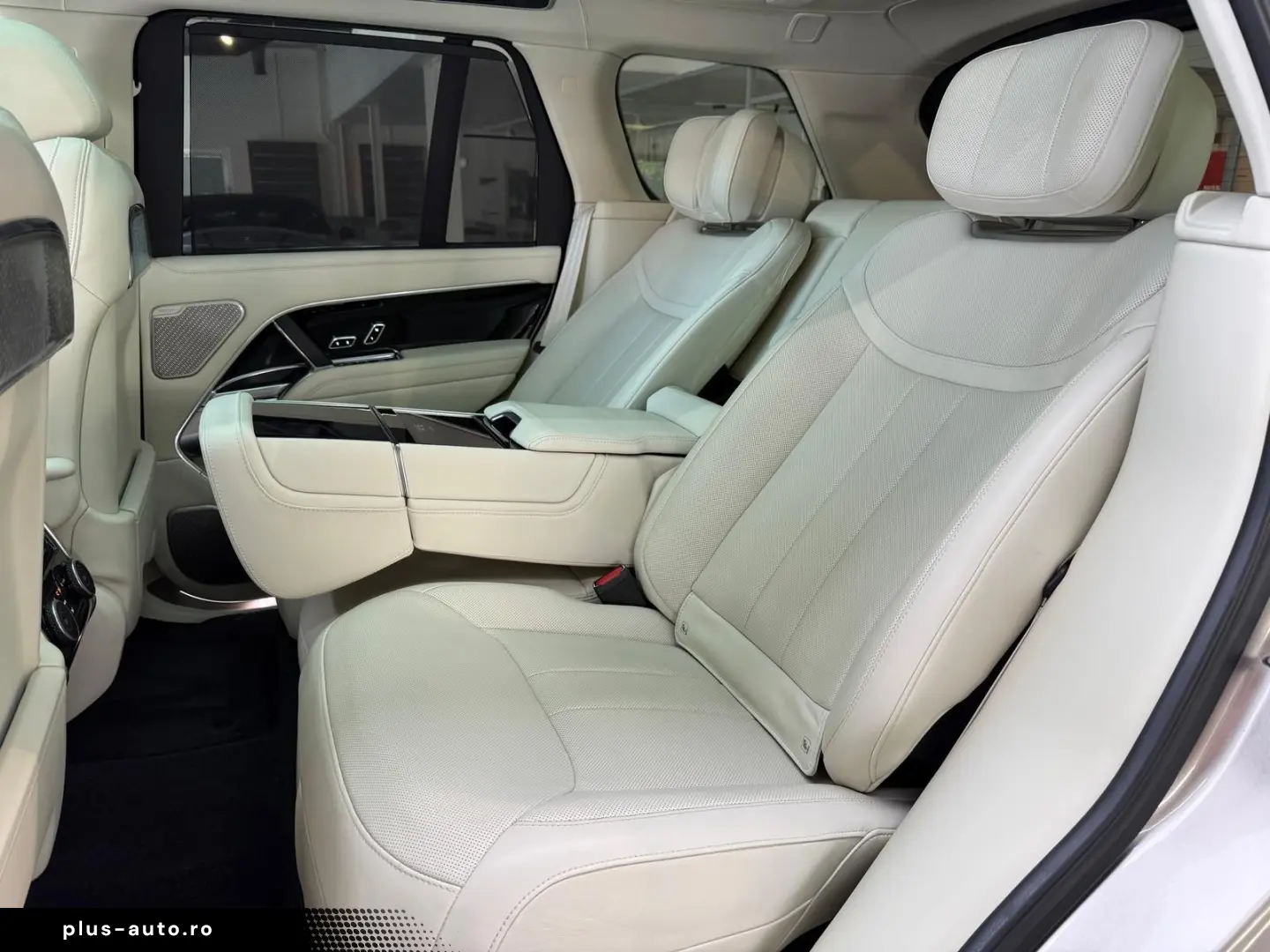 LAND ROVER Range Rover Autobiography
