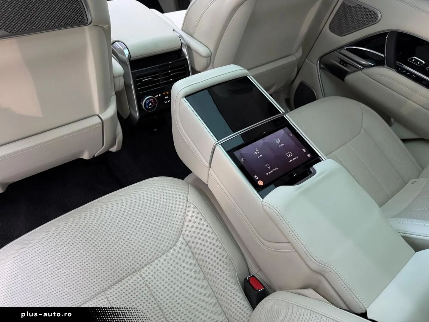 LAND ROVER Range Rover Autobiography