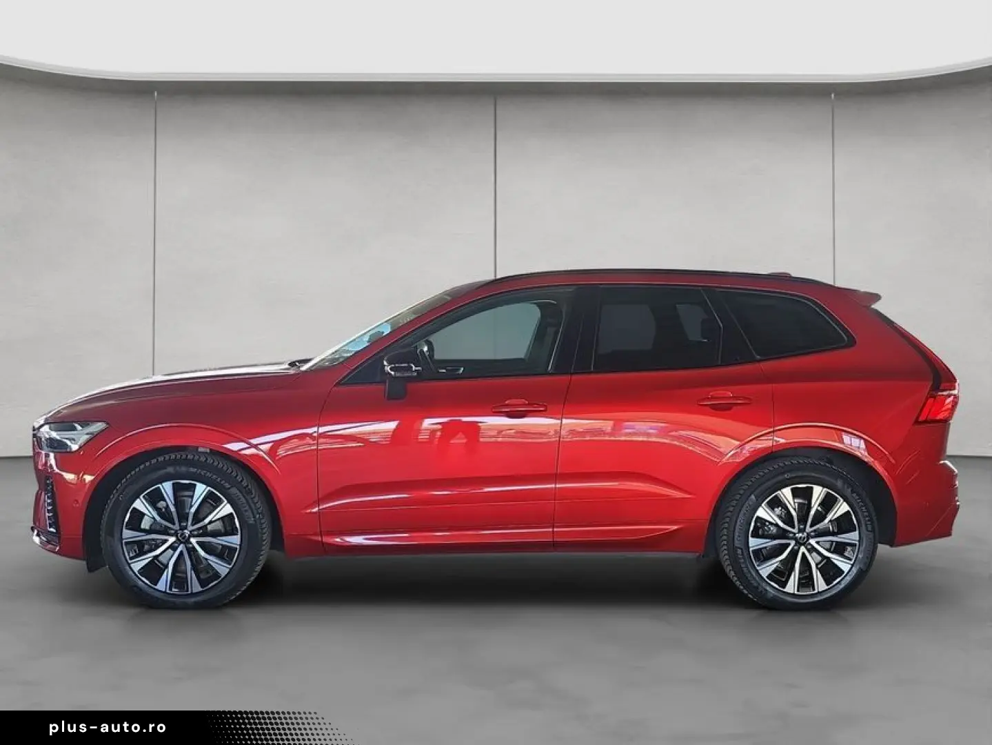 VOLVO XC60 B5 B AWD Plus Dark