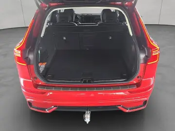 VOLVO XC60 B5 B AWD Plus Dark