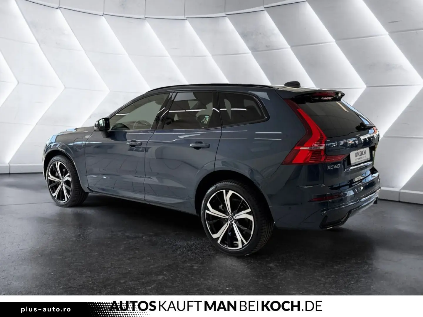 VOLVO XC60 T6 AWD Ultra Dark